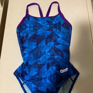 Arena girls One piece swinmsuit